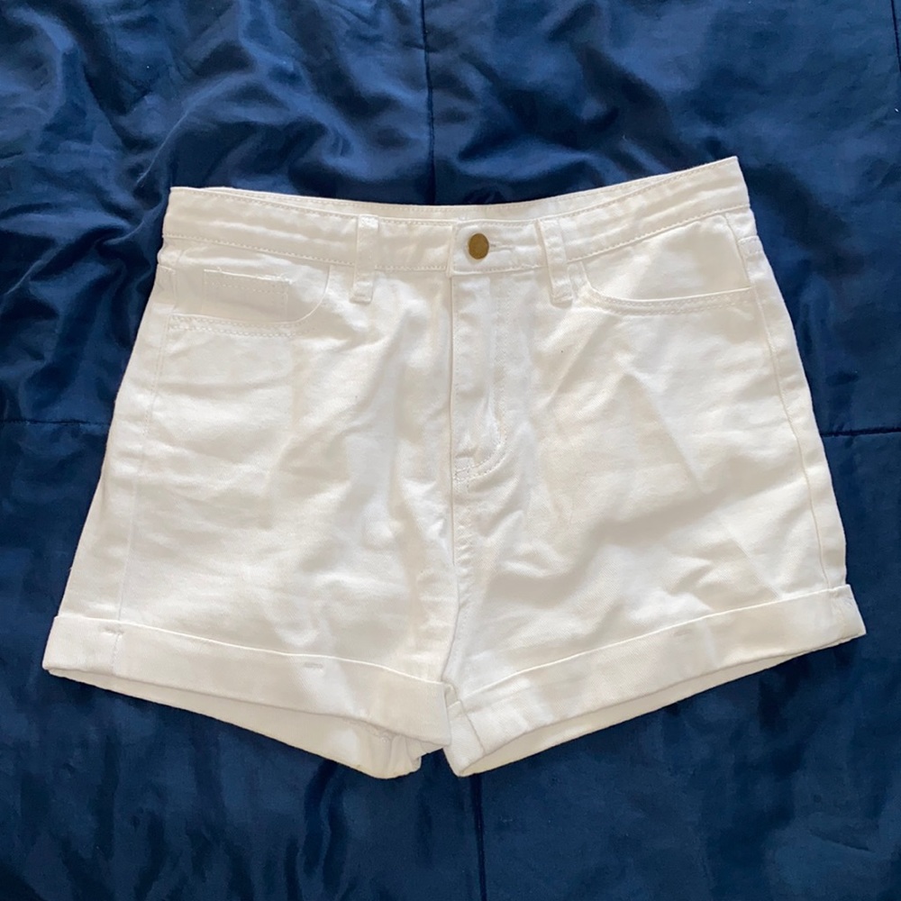 White summer short jean